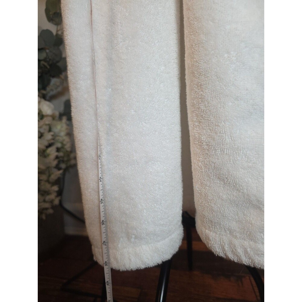 White Women's Robe - Picture 8 of 10